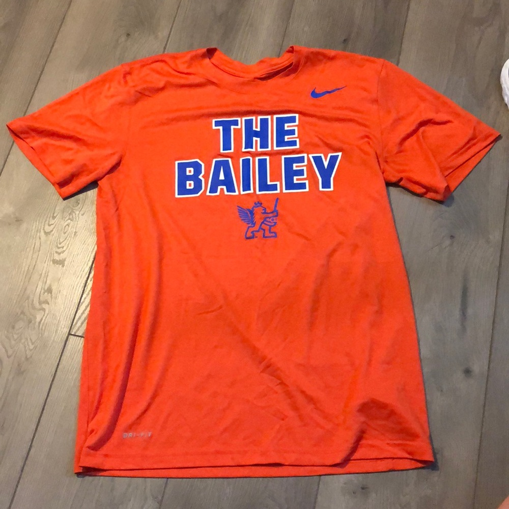 Dry fit Nike tee